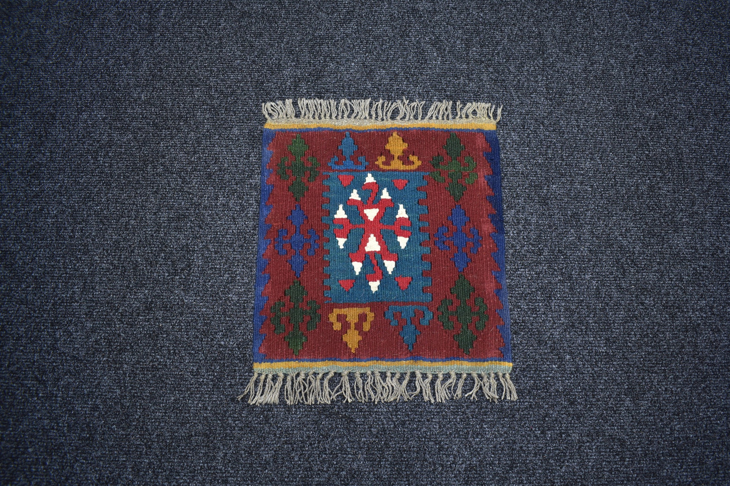 Vintage El Dokuma Minder Kare Kayseri Anadolu Yün Kilim 7375