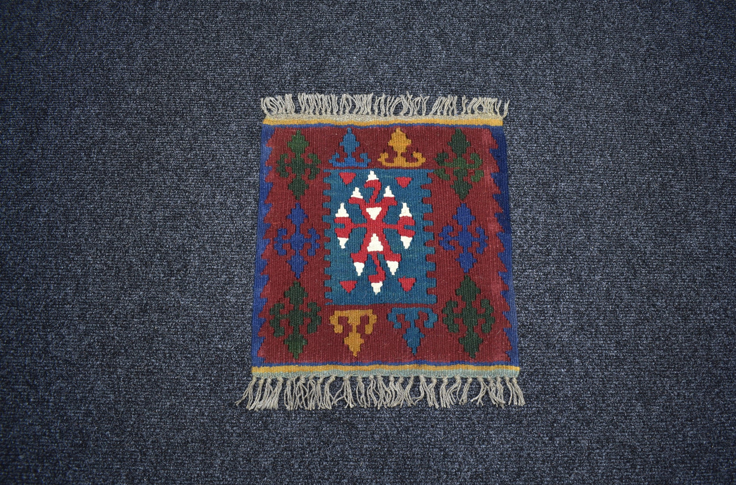 Vintage El Dokuma Minder Kare Kayseri Anadolu Yün Kilim 7375