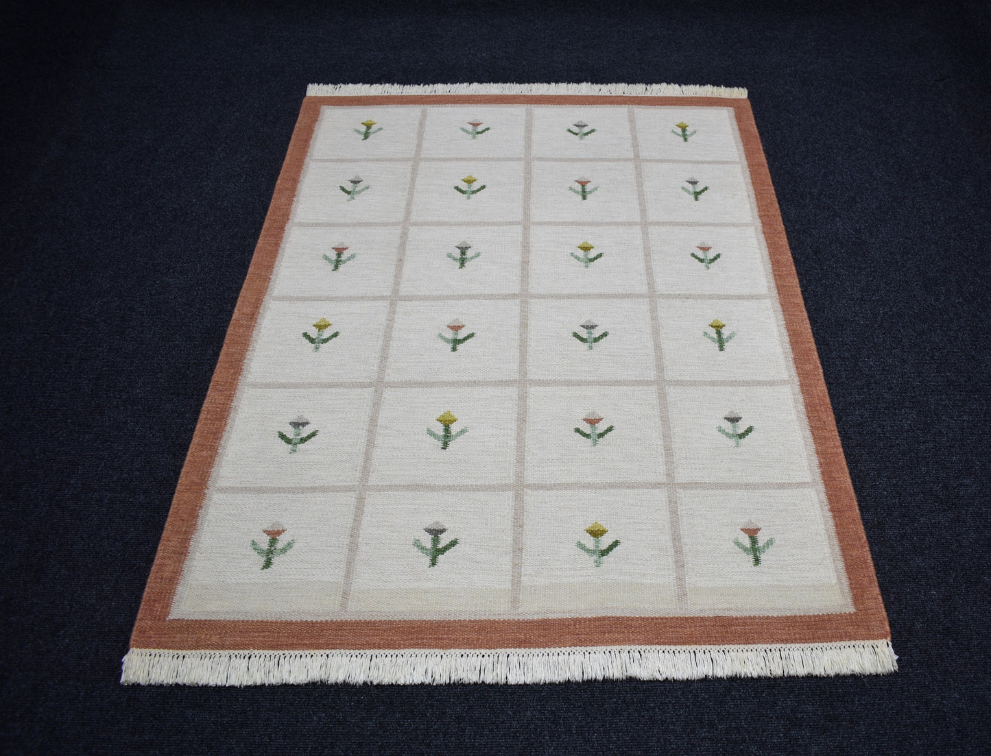 Yeni El Dokuma 3m2 Modern Tasarım Çiçekli Yün Kilim 7430