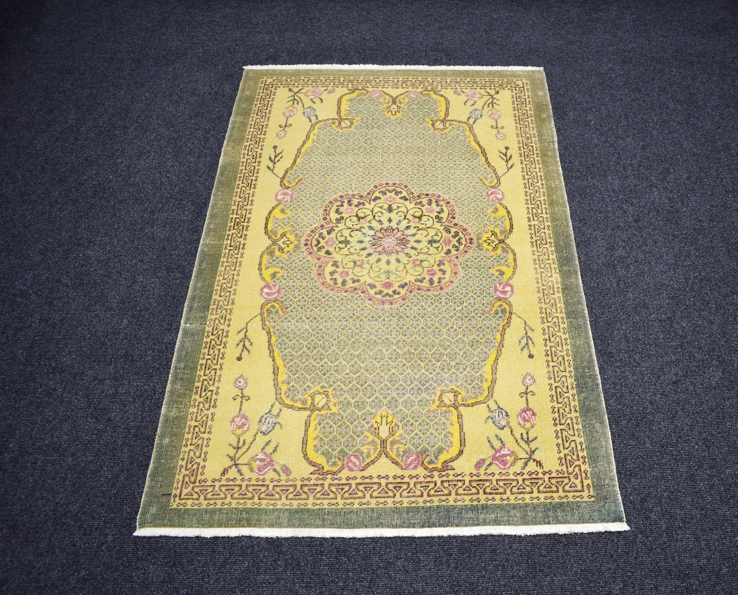 Vintage El Dokuma Enfes Eskitme Sarı Kula İzmir Yün Halı 7451
