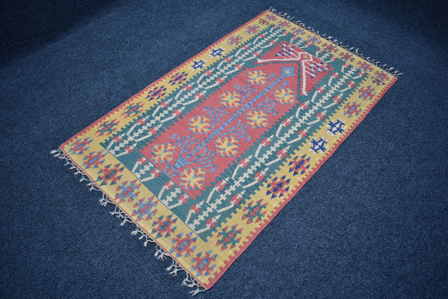 Vintage El Dokuma Ender Pastel Mihraplı Balıkesir Yün Kilim 7460