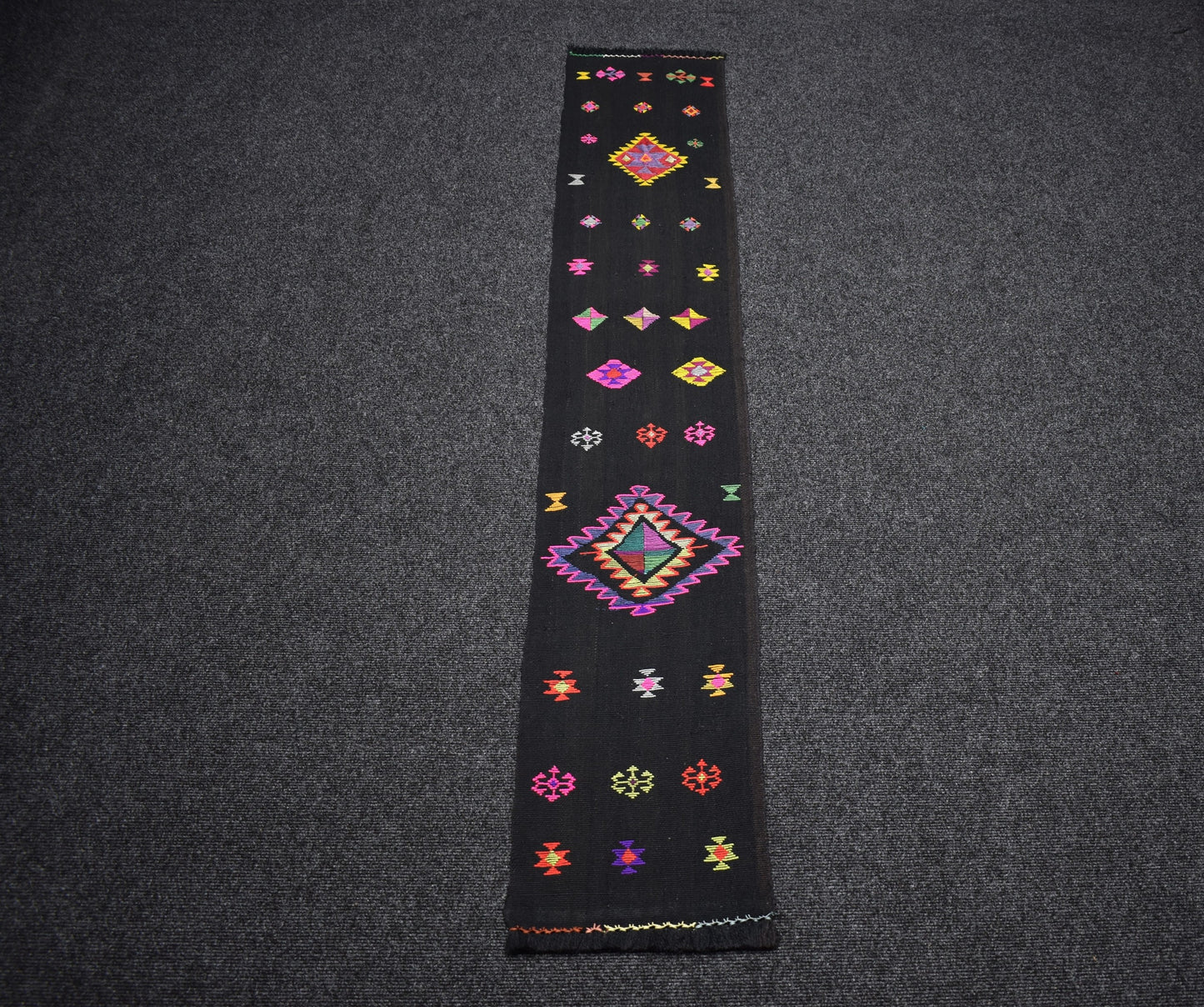 Yeni El Dokuması Siyah Bardız Erzurum Mini Yolluk Yün Kilim 7461