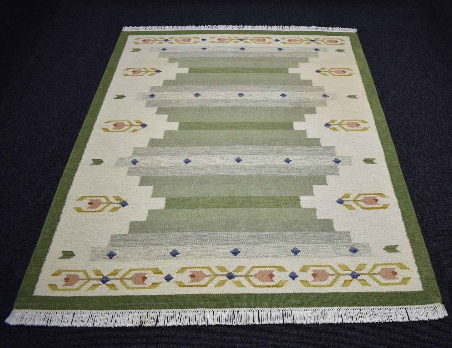 Yeni El Dokuma 4m2 Modern Tasarım Yün Kilim 7470