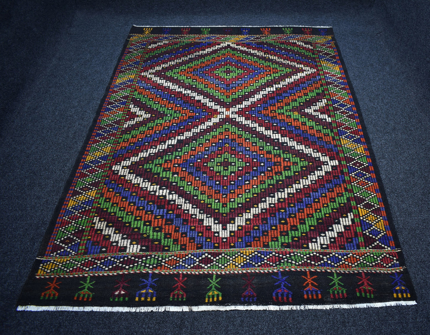 Yeni El Dokuması 5m2 Eşsiz Uşak Yörük Cecim Yün Kilim 7493