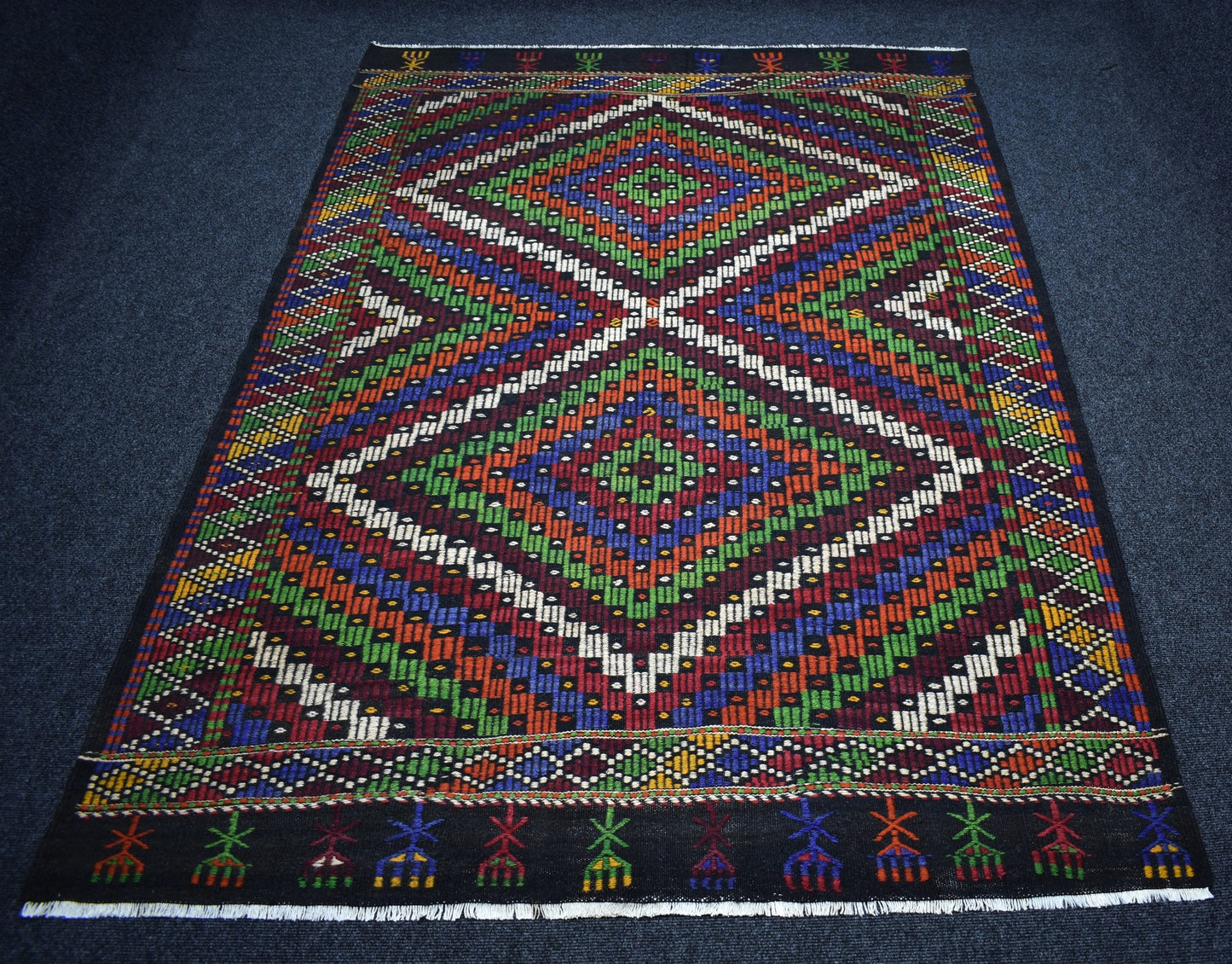 Yeni El Dokuması 5m2 Eşsiz Uşak Yörük Cecim Yün Kilim 7493