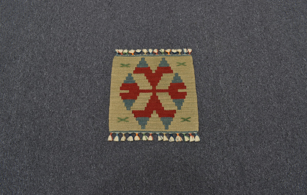 Yeni El Dokuma Köşe Kare Sandalye Minderi Pınarbaşı Kayseri Yün Kilim 7748